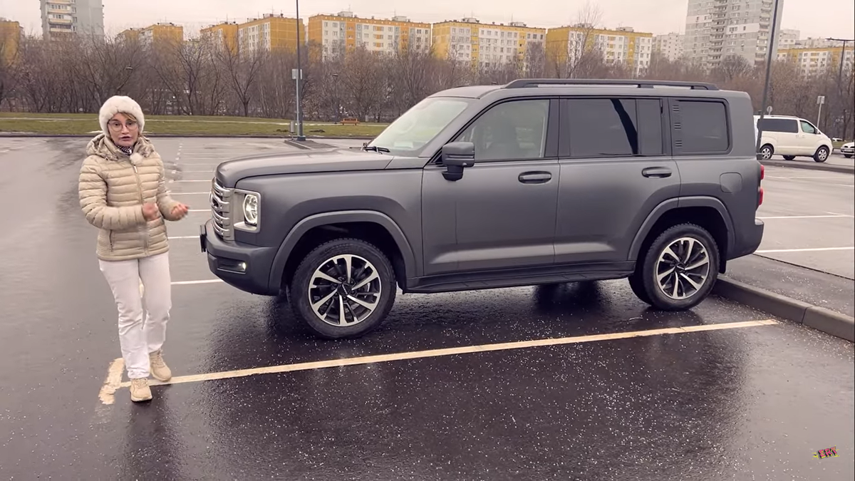 Новый Haval H9 можно купить по цене от 4 299 000 рублей.