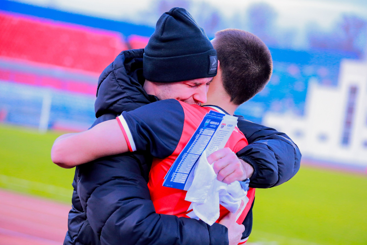 14 апреля 2024 года. Нижний Новгород. Только что завершился первый матч «Сокола» в профессиональном футболе. Фото: Ралина Гайнуллина, ФК «Сокол»