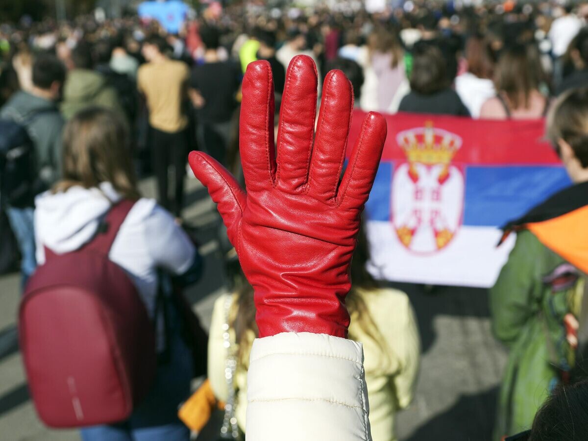   Акция протеста в Белграде© AP Photo / Darko Vojinovic