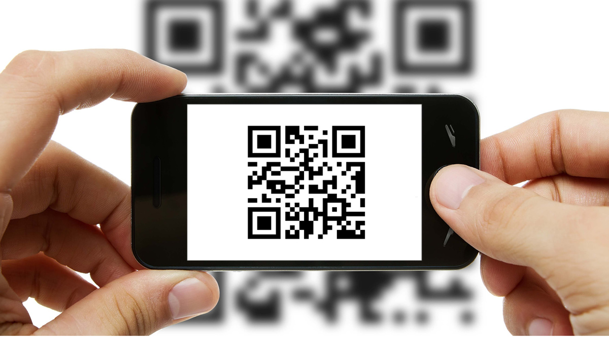  Получив изображение, злоумышленники выводят деньги через банкоматы