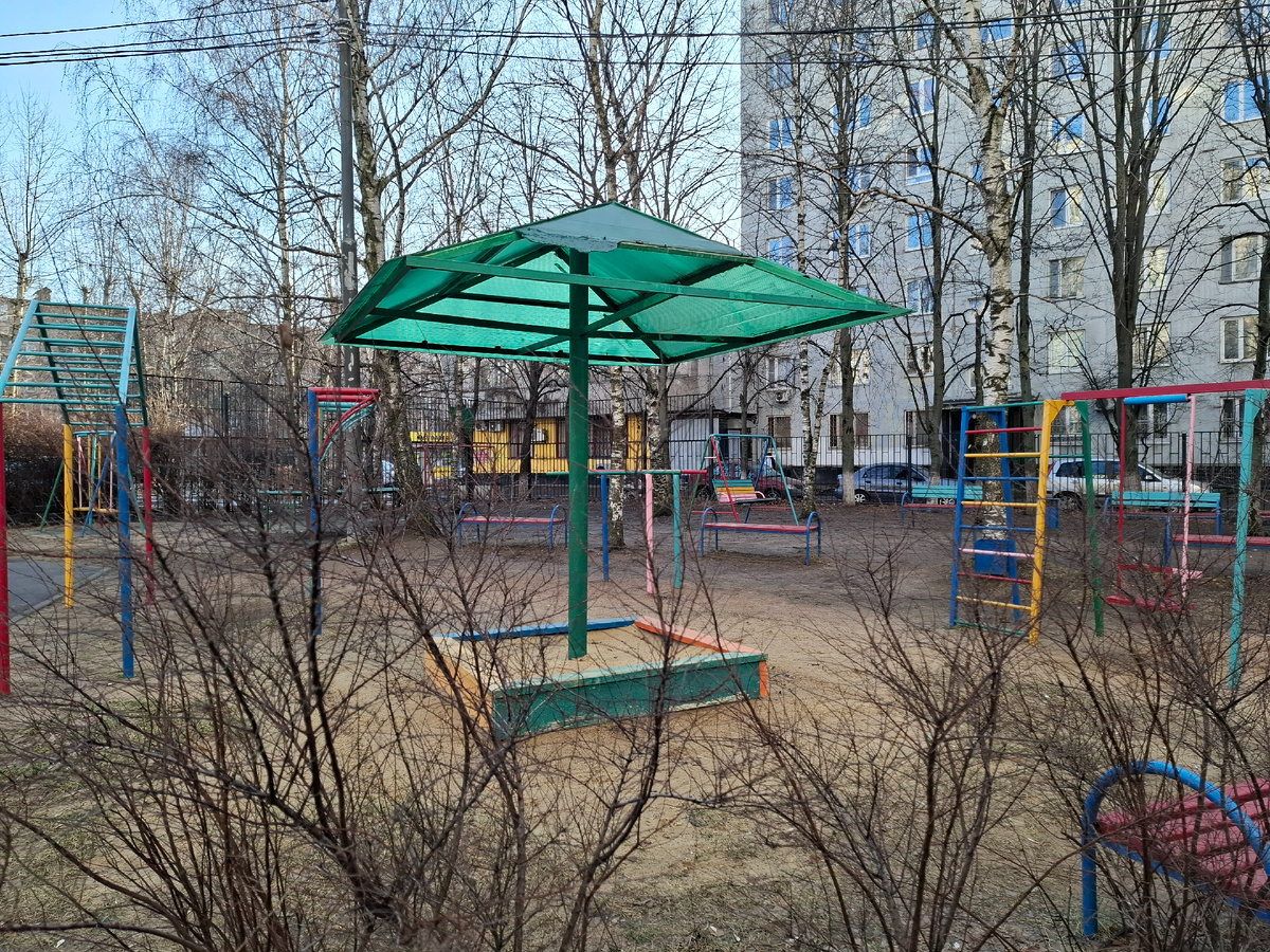 Февраль ' он разный