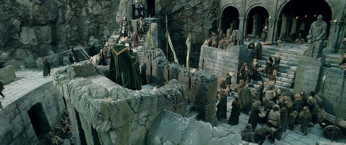 Ползают по крепости в ожидании смерти