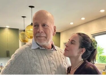 Брюс никого уже не узнаёт...