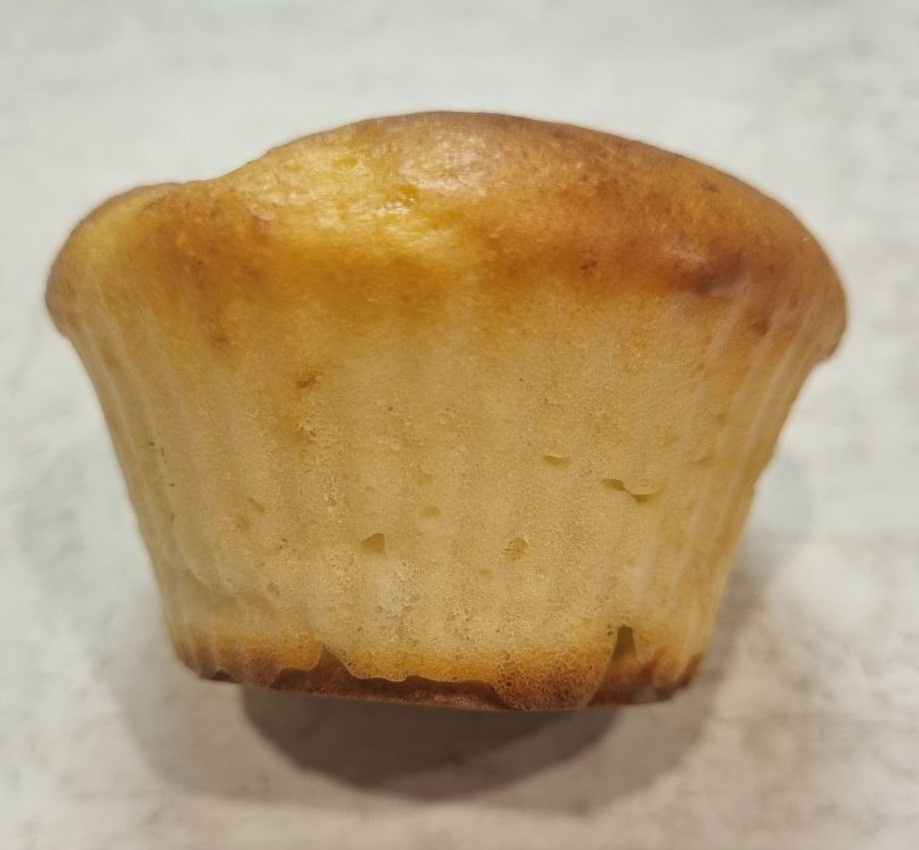 Вот такой пышный вкусный кексик получается.