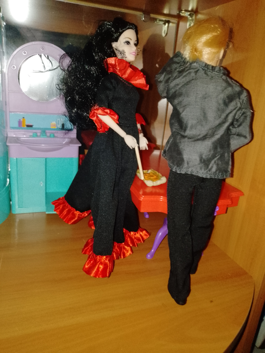 Получил от Хуаниты скалкой по голове за свой загул