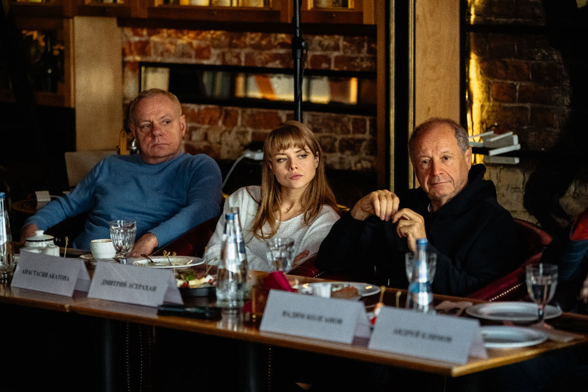 Пресс-завтрак к премьерному спектаклю "Цилиндр" Театра на Трубной