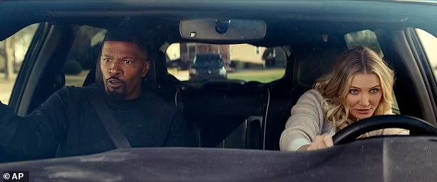 Актриса Холидей возвращается на наши экраны: она сыграет в новом фильме Netflix «Снова в деле» в составе звёздного актёрского состава вместе с Джейми Фоксом (на фото)