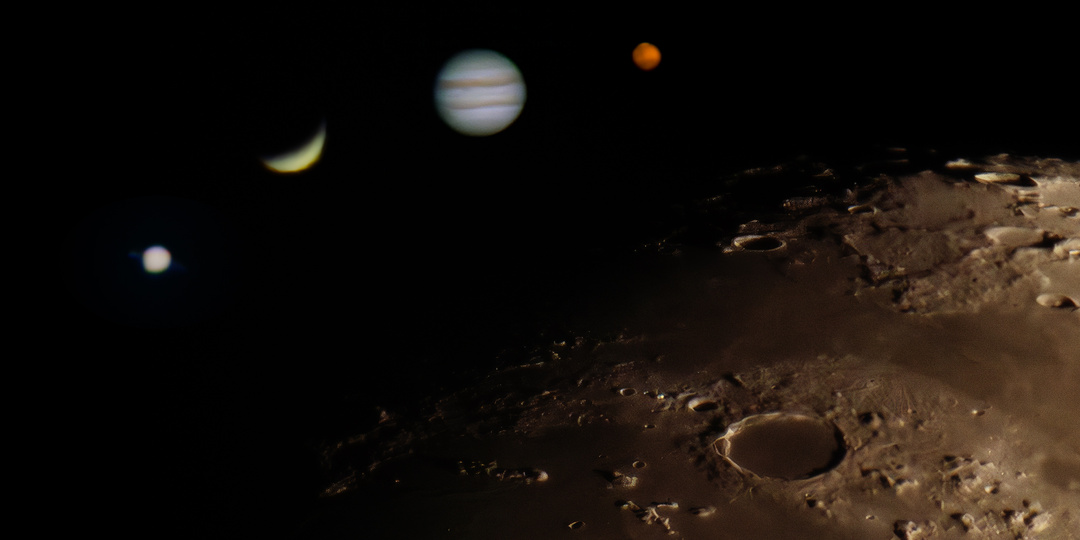 Сегодняшние Луна, Марс, Юпитер, Венера и Сатурн.