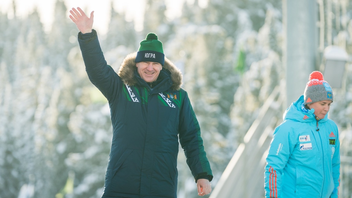    Руслан Кухарук встречал участников «Лыжни России» в Ханты-Мансийске