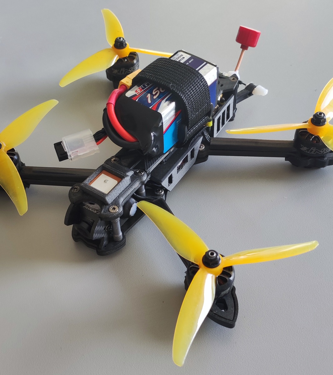 Мой дрон 5 дюймов 4S. 