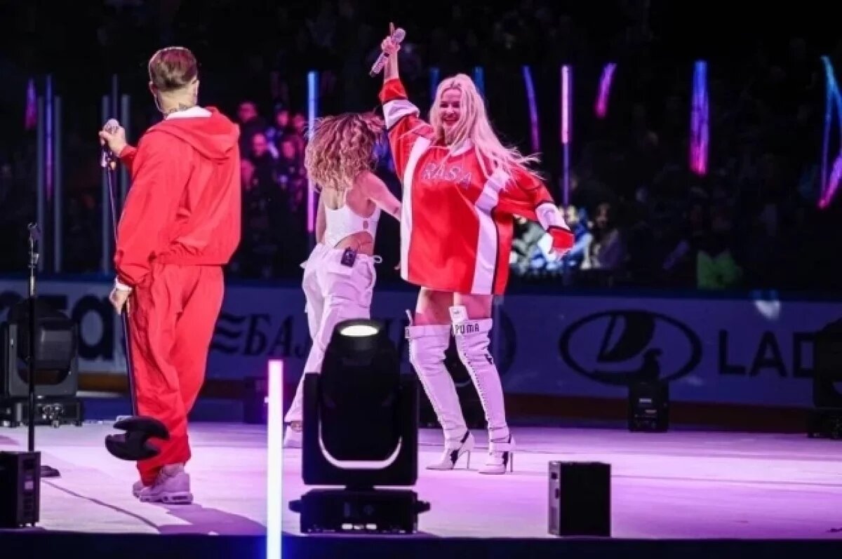    Опубликованы кадры с выступления Rasa на Матче звезд КХЛ в Новосибирске