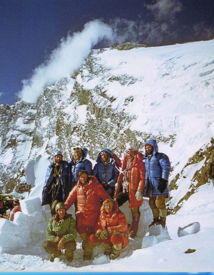 Команда после пика Коммунизма 1977