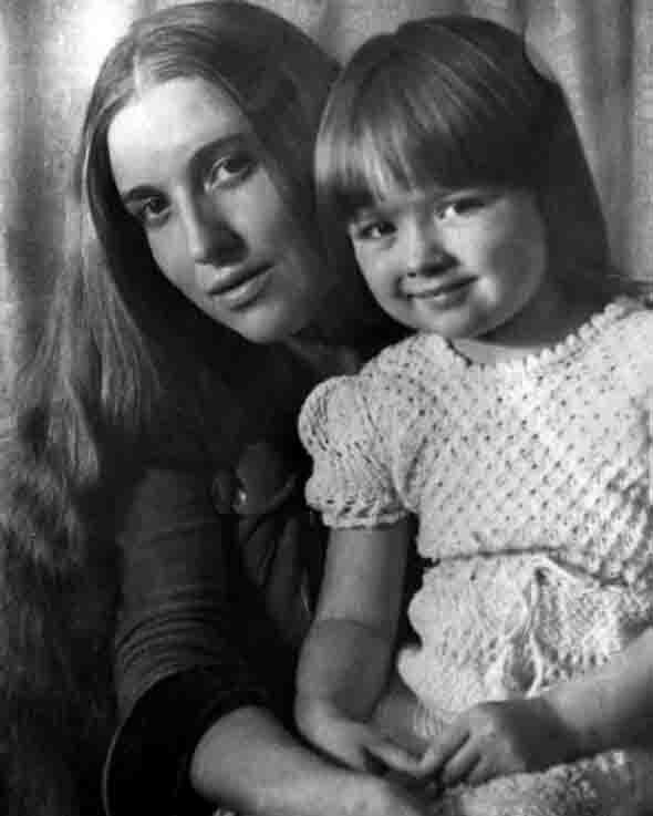 Ника и мама  Майя  Турбина.