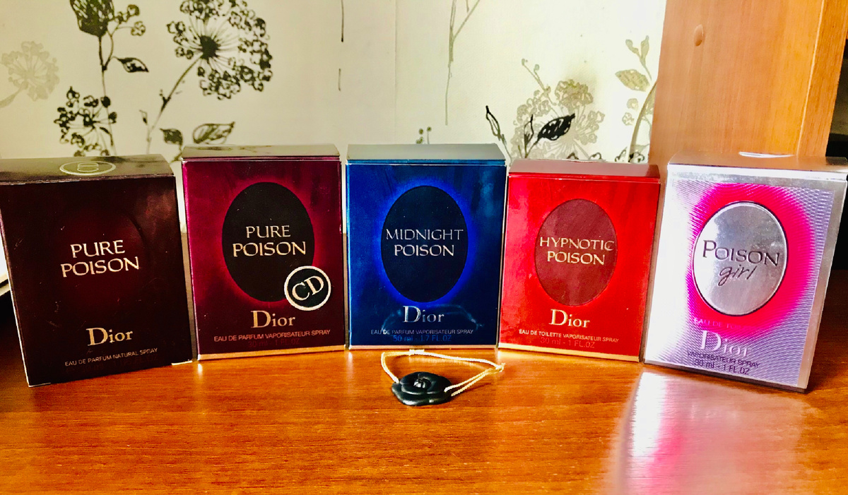 Я храню все духи в родных коробочках. Обязательное условие хранения и эстетики.