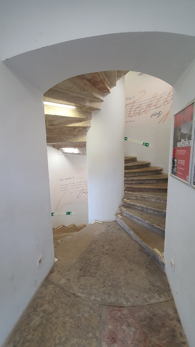 основная лестница в Башне