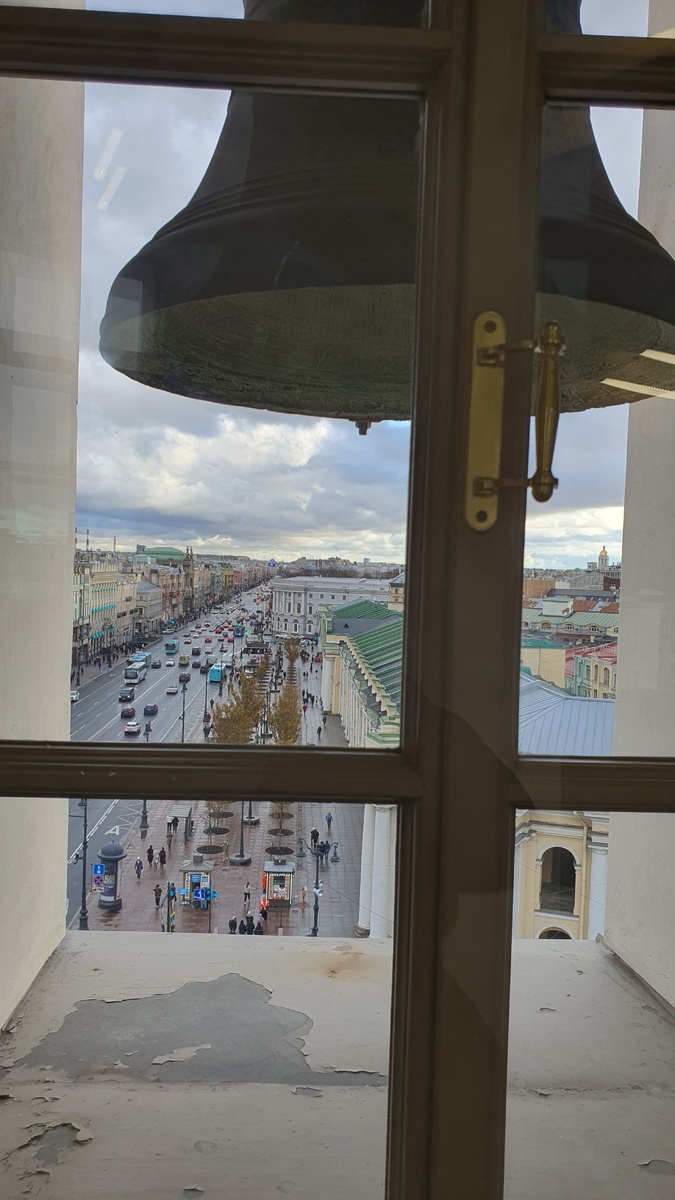 вид на Гостинку