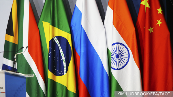     Фото: KIM LUDBROOK/EPA/ТАСС   
 Текст: Геворг Мирзаян, доцент Финансового университета