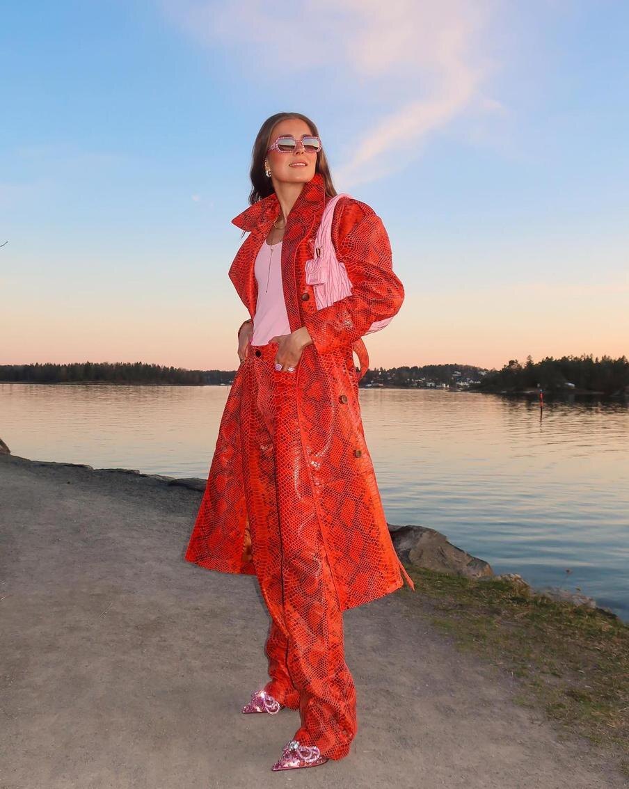 Выбирайте принты не только в нейтральных, но и ярких оттенках. соцсети @ninasandbech