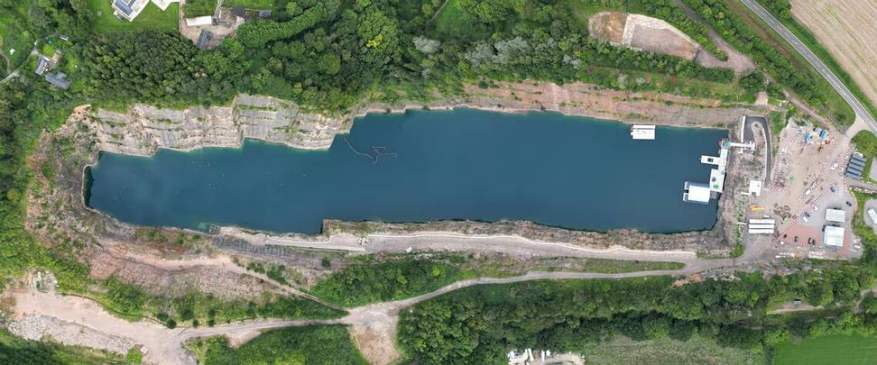 Участок Deep на карьерном озере в Глостершире. Предоставлено: Ричард Варко / Deep.