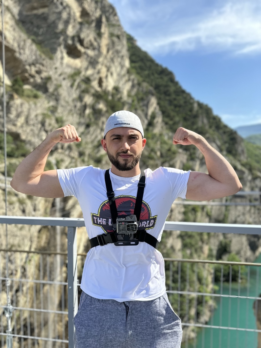 Я в Сулакском каньоне после прыжка с тарзанки.