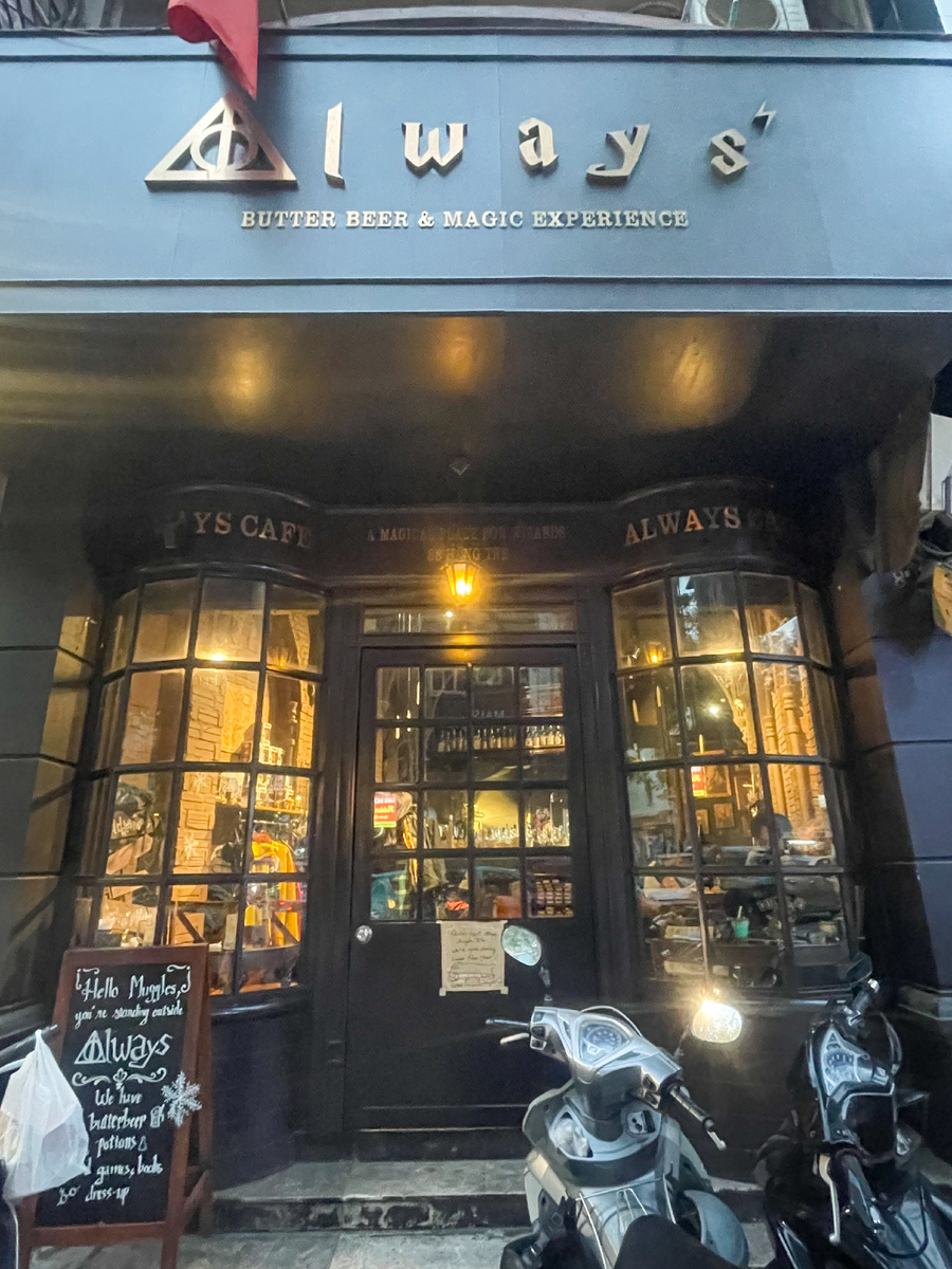 Так выглядит вход в кафе