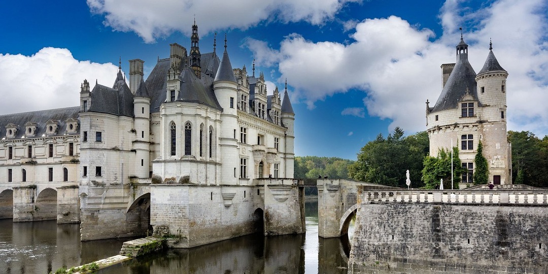 Шенонсо: интерьер, достойный истории