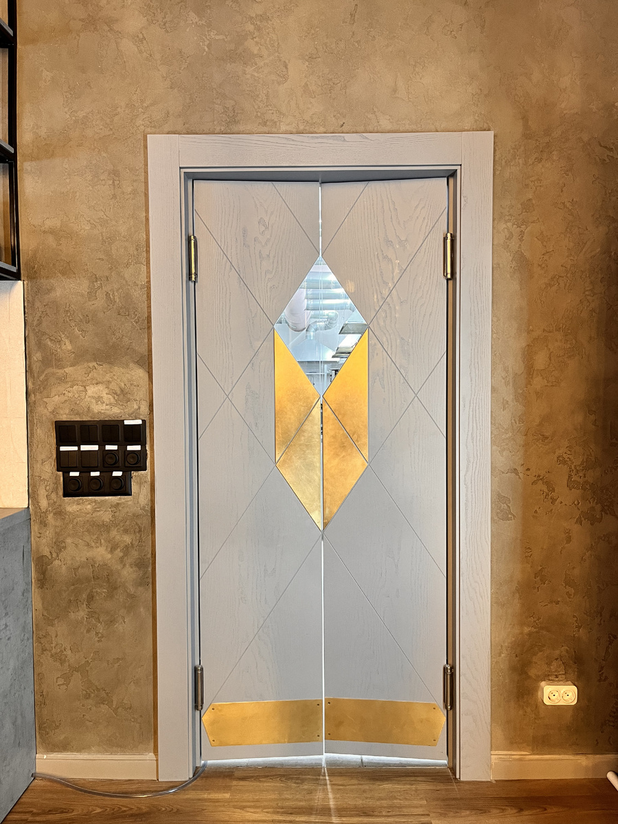 Ковбойские распашные двери Д.О.М. для ресторана Парковый г. Тюмень