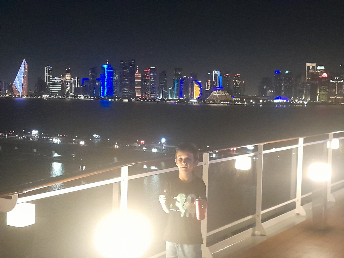 Доха вечером