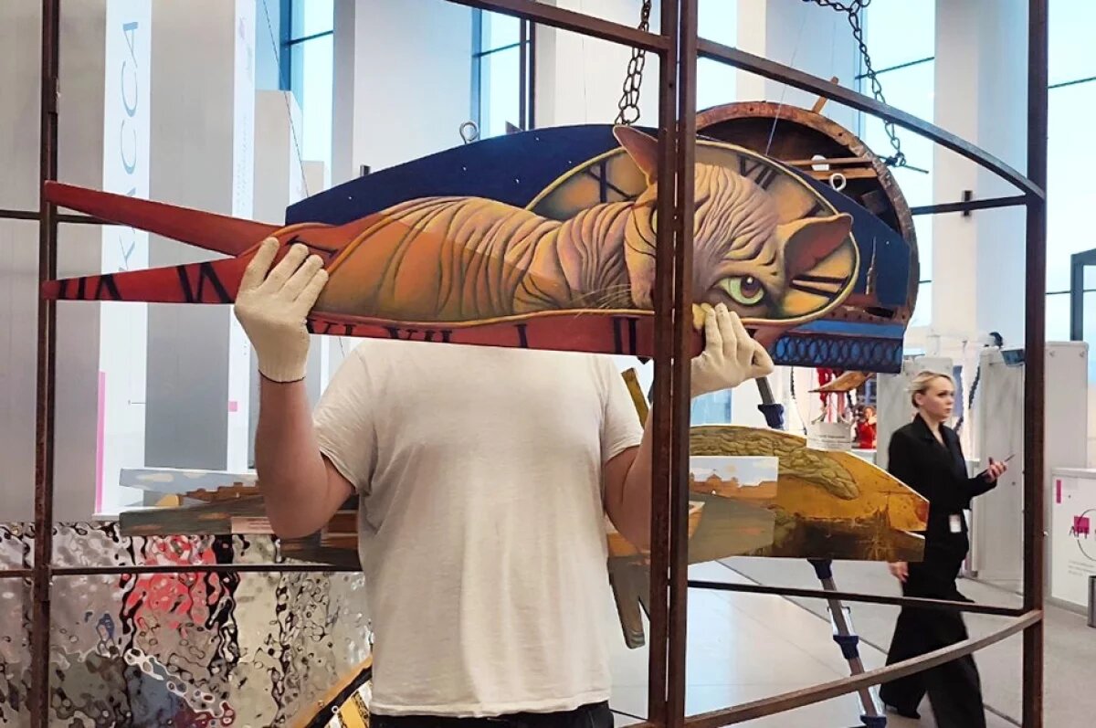    16,5 млн рублей собрал благотворительный аукцион работ с выставки «Арт-мир»