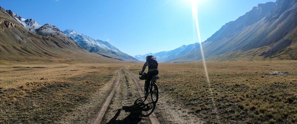 Источник фото: https://katiejaneendurance.com/silk-road-mountain-race