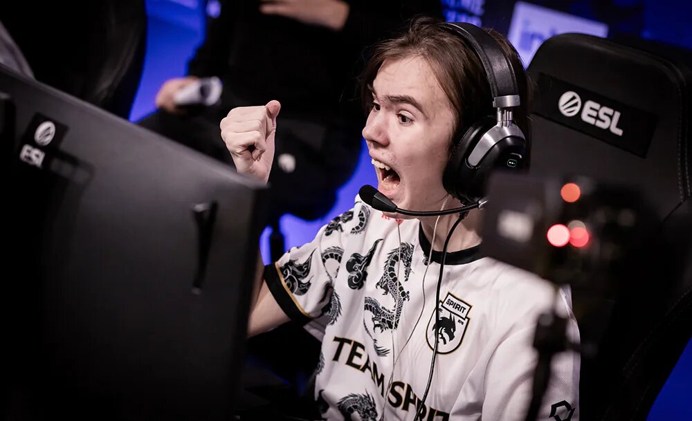 Team Spirit обыграла NaVi и вышла в гранд-финал турнира по CS2 в Катовице Советс