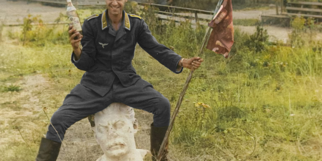 Редкие и интересные фотоматериалы с фронтов Второй Мировой Войны. 20 раскрашенных фотографий. Часть III