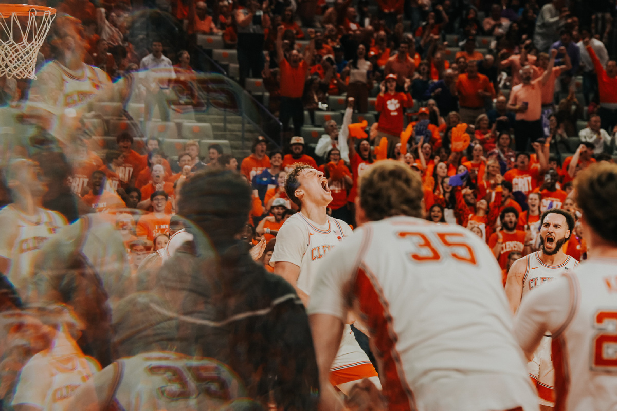 Виктор Лахин