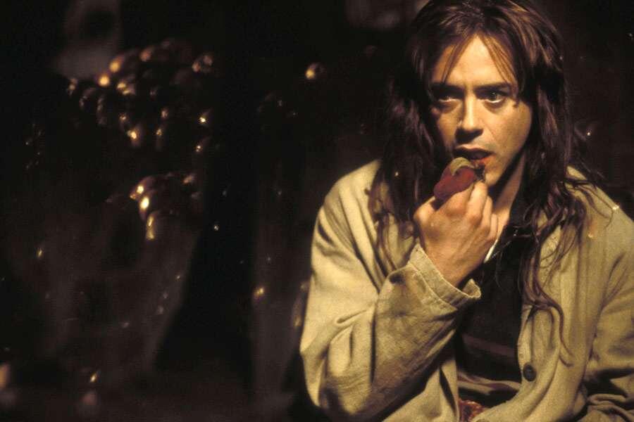 Пролистните изображение, чтобы увидеть следующий кадр из фильма «Сновидения» (1999 год)