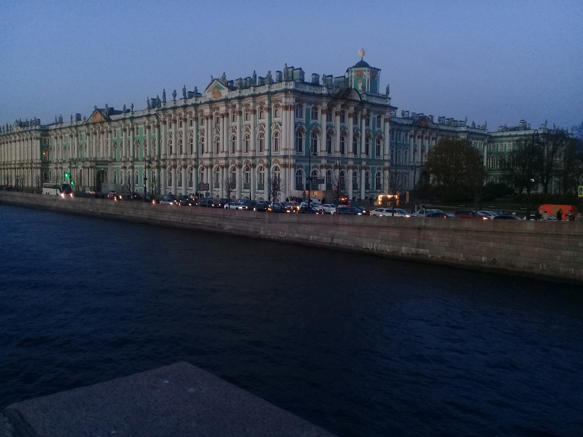 Зимний дворец в Санкт-Петербурге. Фото моё.