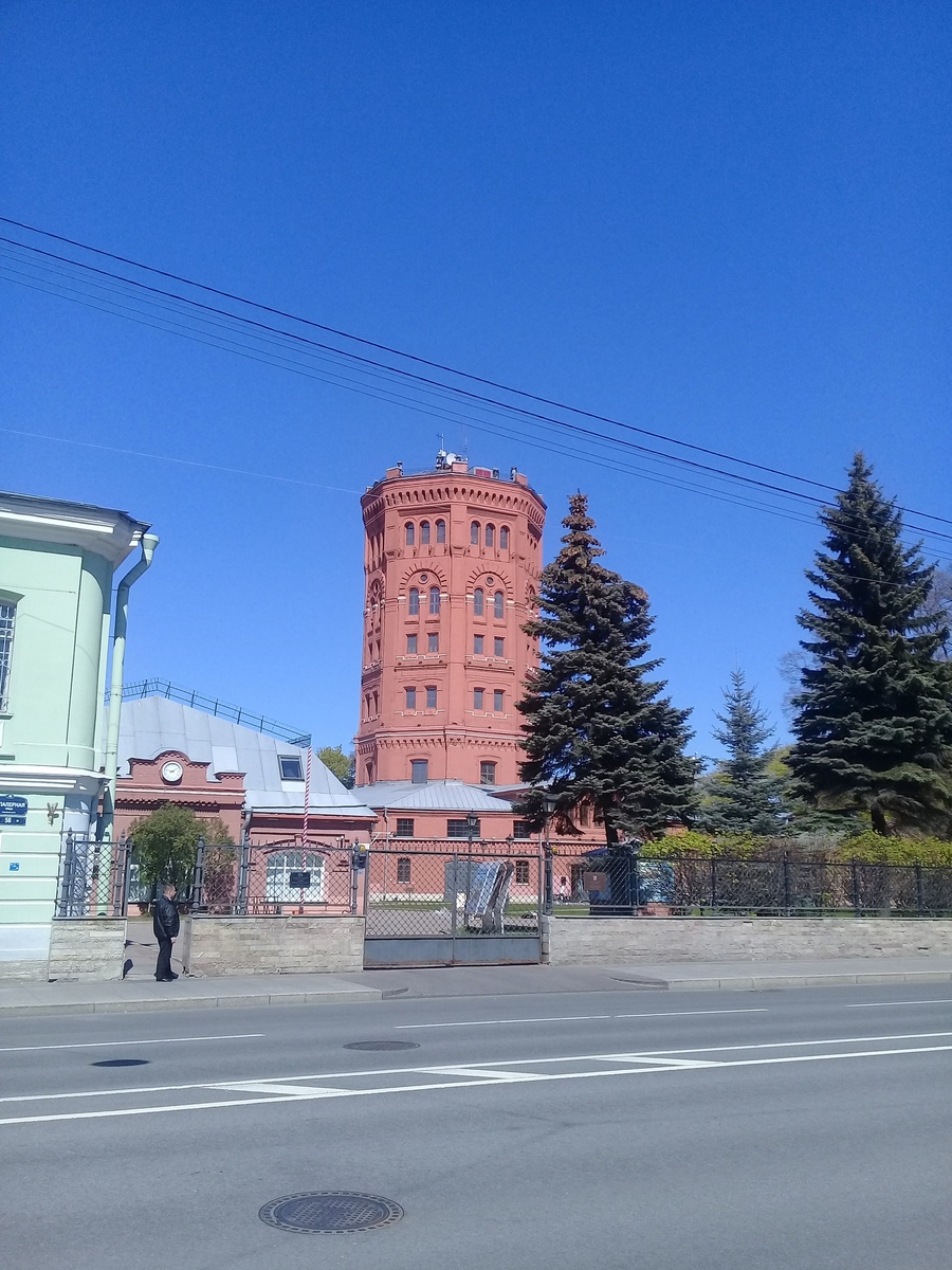 Водонапорная башня на улице Шпалерная. Санкт-Петербург