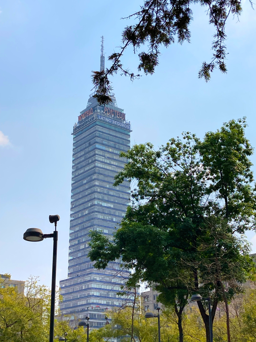 Латиноамериканская башня в Мехико