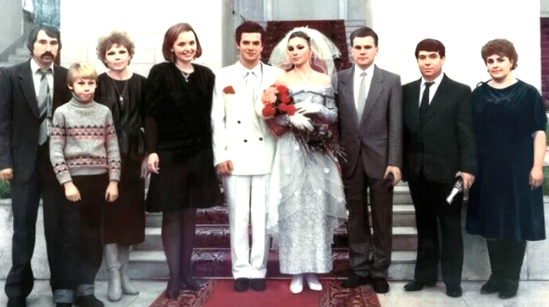 на фото свадьба Сергея Астахова и Натальи Комардиной
