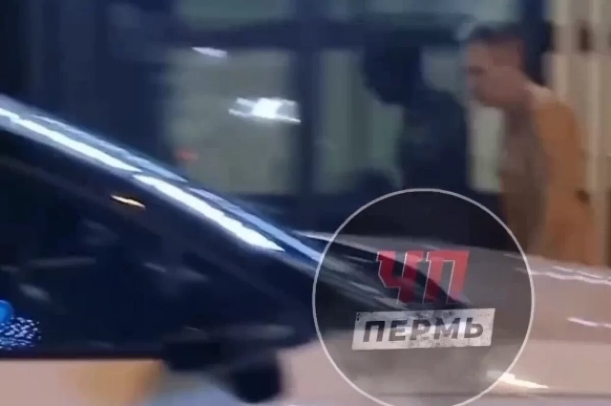    В соцсетях опубликовали видео с голым водителем в центре Перми