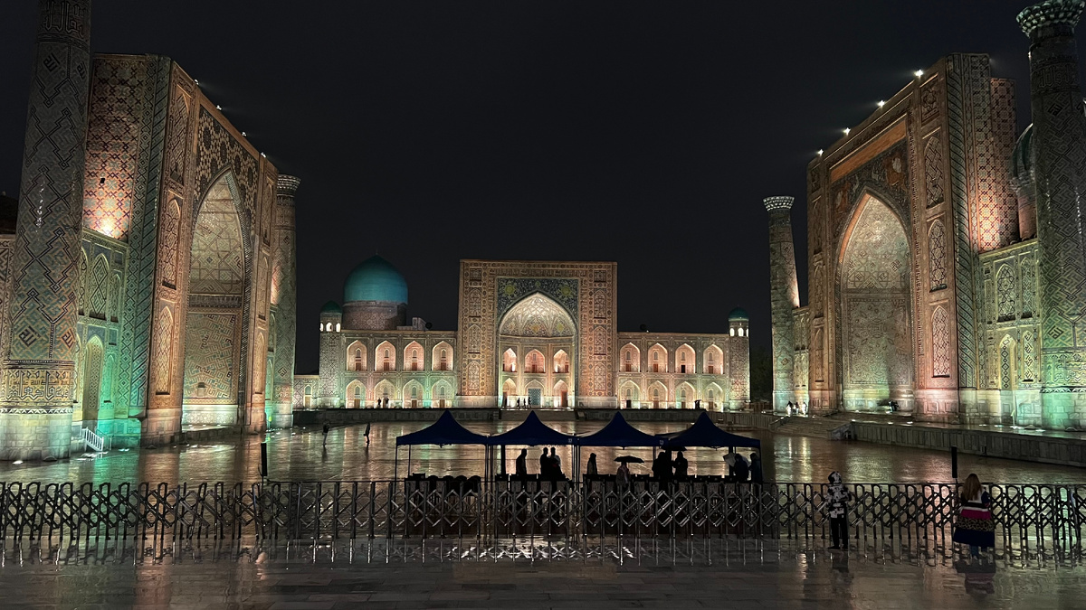 Главная площадь Самарканда