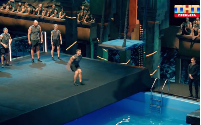 Кадр из шоу "Титаны" 09.02.2025