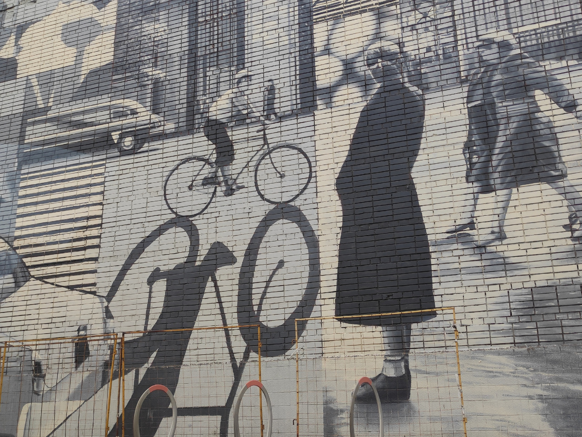 Девушка. Граффити в Столярном переулке