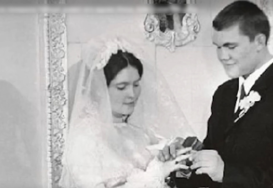 Александр Лебедь с женой