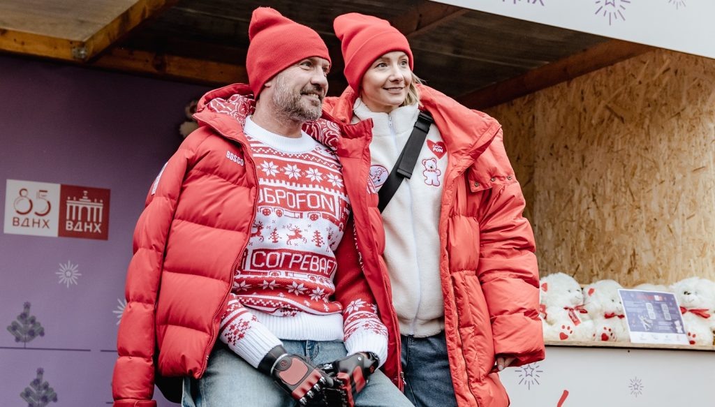    Роман Костомаров и Оксана Домнина Юлия Гончарова