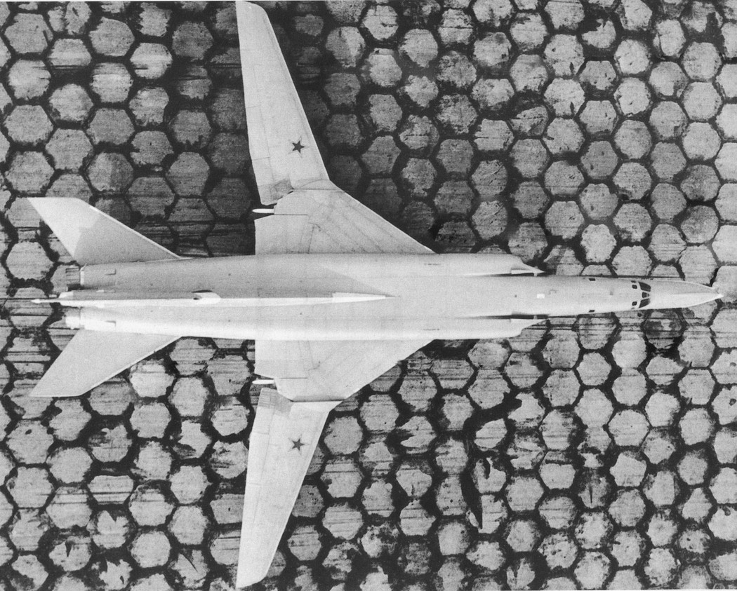  Ту-22М2 (крылья на дозвуковом скоростном режиме)