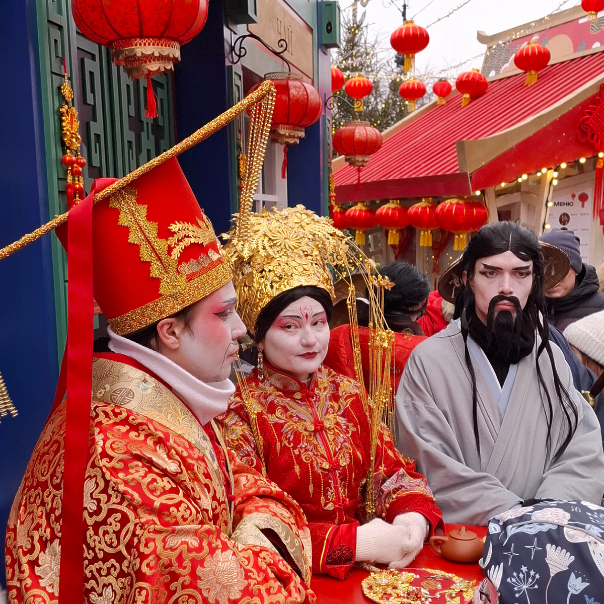 «Сказали - надо праздновать». 😄👌 8 февраля 2025 года. Фото автора.