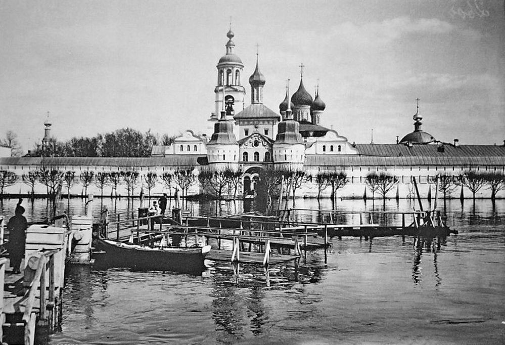 окунись в прошлое...