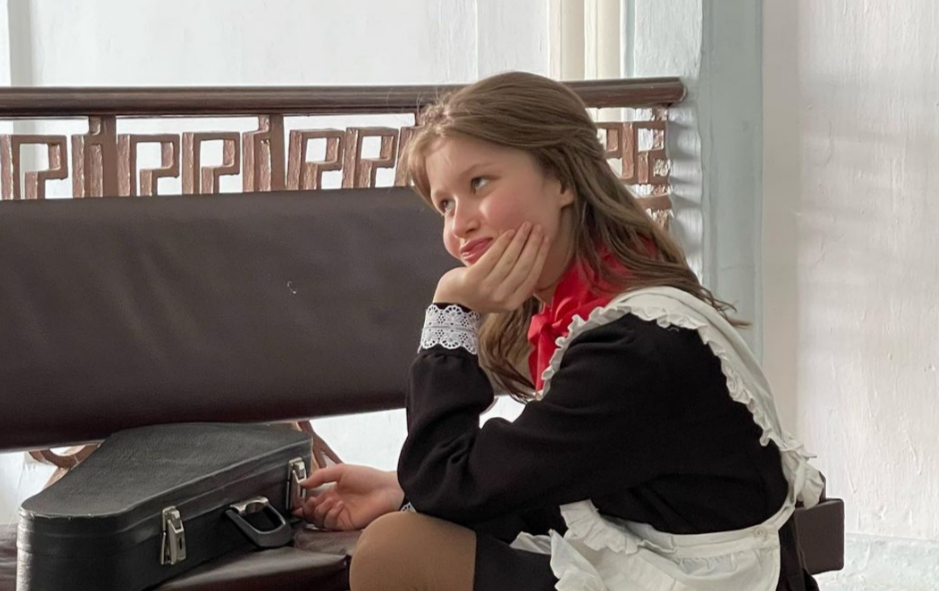 Анна Пересильд  в роли Айгуль в сериале "Слово пацана"