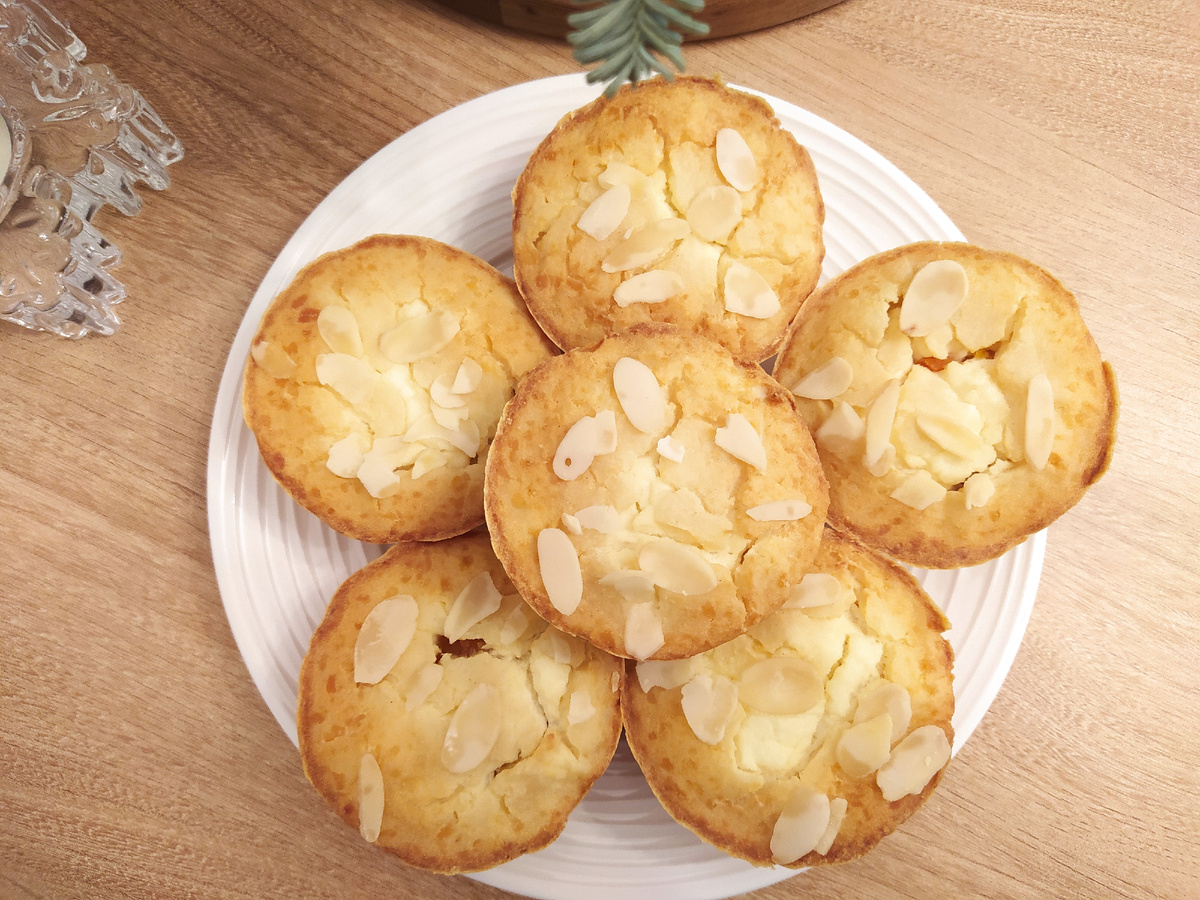 Маффины творожные с начинкой из рикотты и кураги. Быстро, вкусно, полезно!