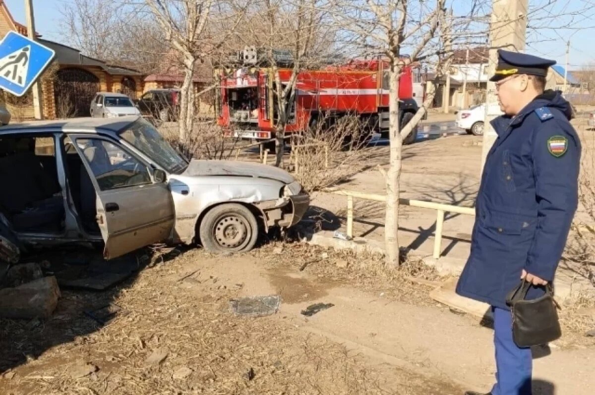    В Астрахани в аварии пострадало четыре ребёнка